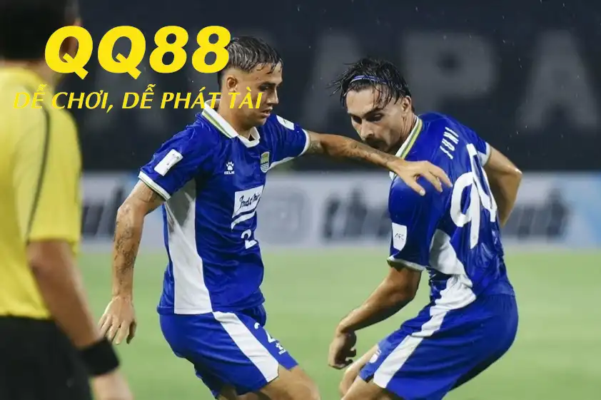 Persib Bandung đang được đánh giá cao hơn trong trận đấu này Persib Bandung đang được đánh giá cao hơn trong trận đấu này